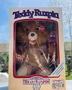 Fully Working Teddy Ruxpin In Near Mint Box. Great For Display Vintage 1985
