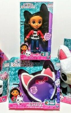 Gabby's Dollhouse COMPLETE PLUSH SET OF (8x) with BOX & LIGHT-UP Pandy Paw + Ears