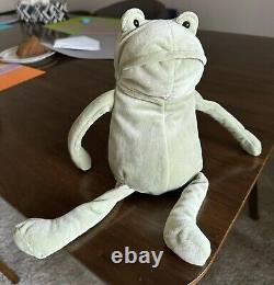 Jellycat OG Fergus Frog Green Plush 8 Animal Stuffed Animal Retired RARE NWT