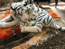 Large Plush Lion, White Tiger w Baby