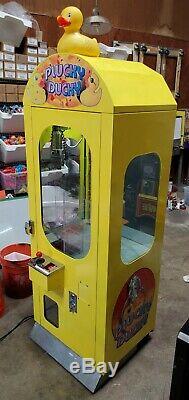 Plucky Duck Crane Candy Claw Arcade Machine Plush Capsule Vending Stuffed Animal