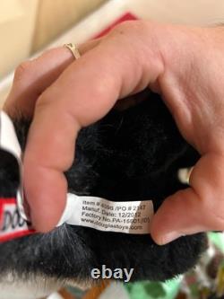 RARE RETIRED RAZOR the Plush BADGER Stuffed Animal Douglas Cuddle Toys #4096