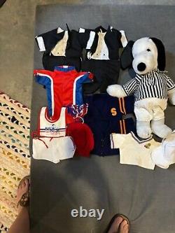 Vintage 1968 Snoopy 20 Plush Stuffed Animal 8 OUTFITS Tuxedo Ref Skier Sweaters