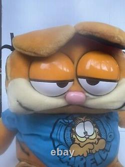 Vintage 1981 Garfield LARGE Plush Stuffed Animal 28 Rare With T Shirt USA