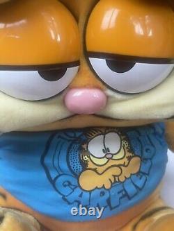 Vintage 1981 Garfield LARGE Plush Stuffed Animal 28 Rare With T Shirt USA