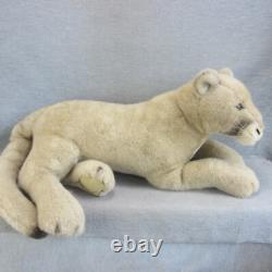 Vintage Cuddle Toys by Douglas Mountain Lion Cat Large Bed Plushy Made USA 28