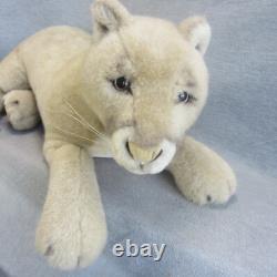 Vintage Cuddle Toys by Douglas Mountain Lion Cat Large Bed Plushy Made USA 28
