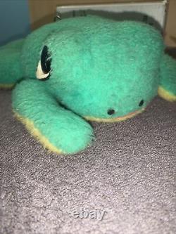 Vintage Douglas Cuddle Toy (Frog)Stuffed Toy Plush With Wind-up Music Box