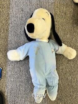 Vintage plush Snoopy Stuffed Animal Wardrobe Trunk Clothes Outfits